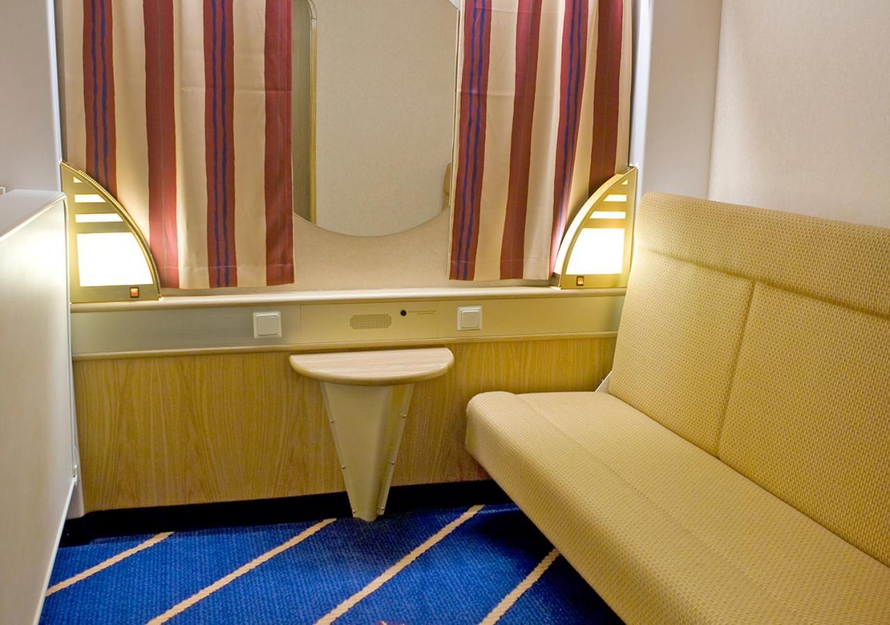 Viking Line Ferry Viking Cinderella - 2-Night Cruise Stockholm-Helsinki-Stockholm Hotel Kamer foto