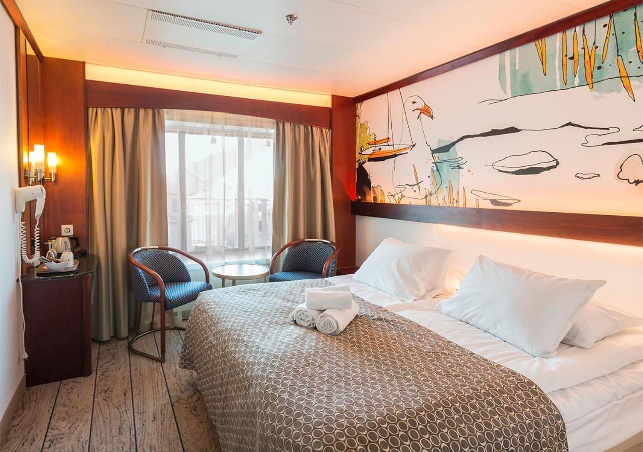 Viking Line Ferry Viking Cinderella - 2-Night Cruise Stockholm-Helsinki-Stockholm Hotel Kamer foto