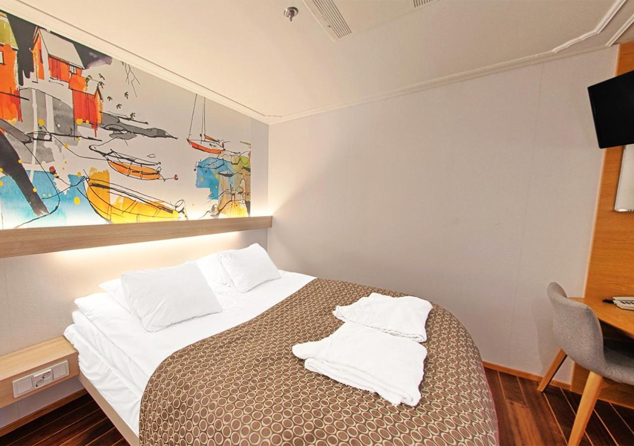 Viking Line Ferry Viking Cinderella - 2-Night Cruise Stockholm-Helsinki-Stockholm Hotel Kamer foto