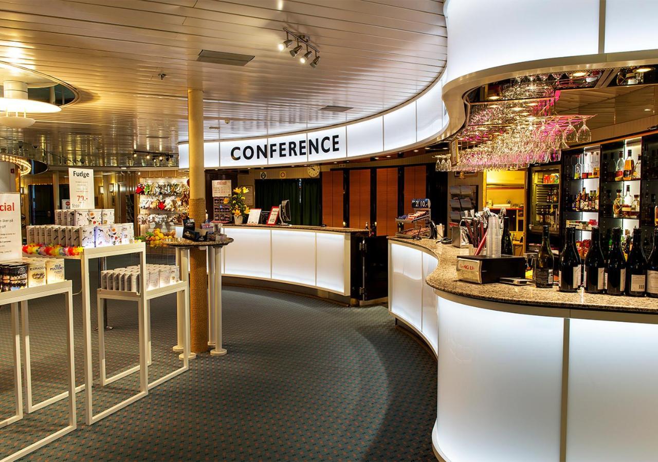Viking Line Ferry Viking Cinderella - 2-Night Cruise Stockholm-Helsinki-Stockholm Hotel Buitenkant foto