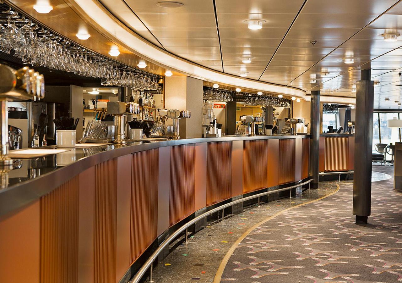 Viking Line Ferry Viking Cinderella - 2-Night Cruise Stockholm-Helsinki-Stockholm Hotel Buitenkant foto